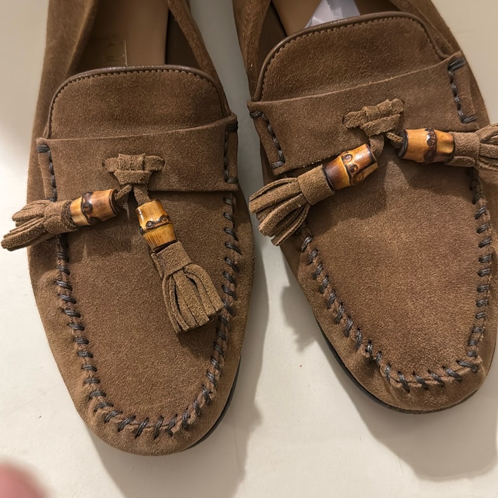 Vintage Gucci with bamboo tassels Sz381/2 used condition as shown